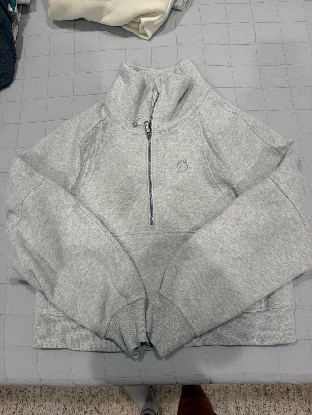 lululemon athletica Light Gray Half-Zip Cowl Cropped Sweatshirt
